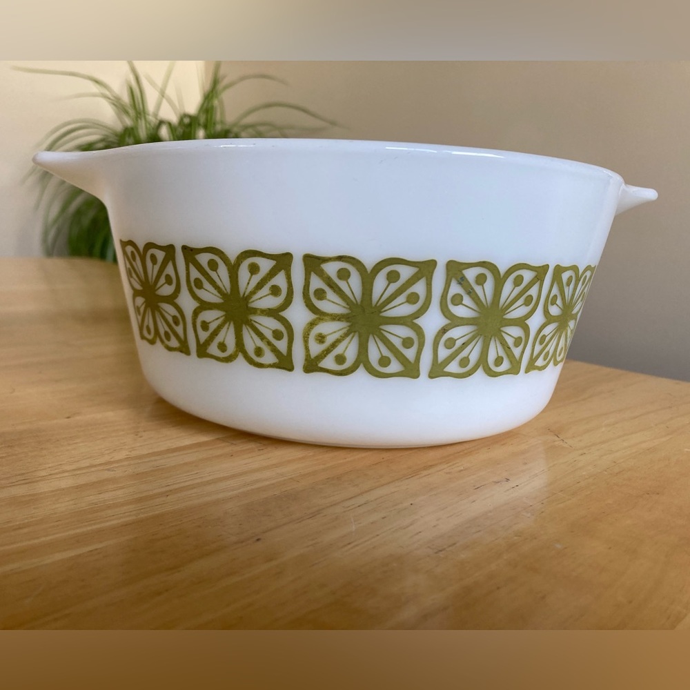 Verde Green Pyrex Casserole dish without lid